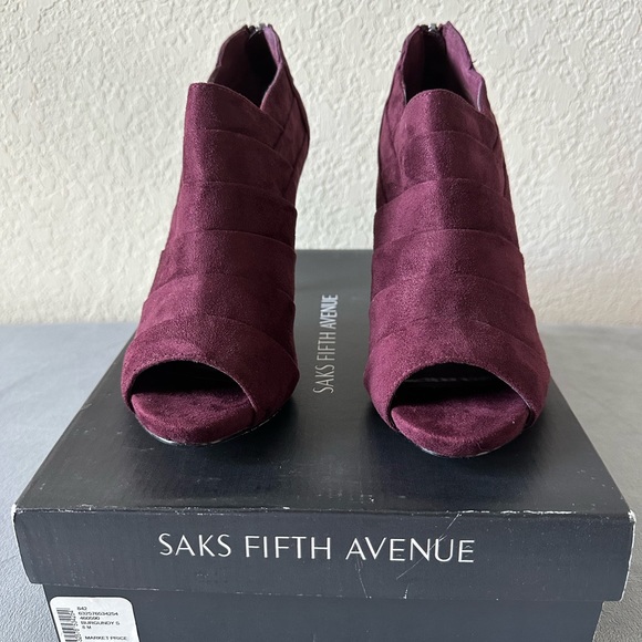 NIB - Saks Fifth Ave - Ankle Bootie - Picture 1 of 6